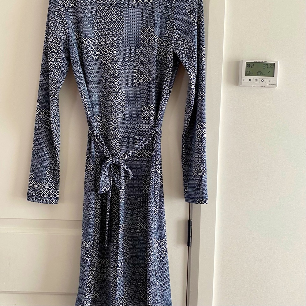 Beautiful breezy summer dress, perfect condition, never worn.